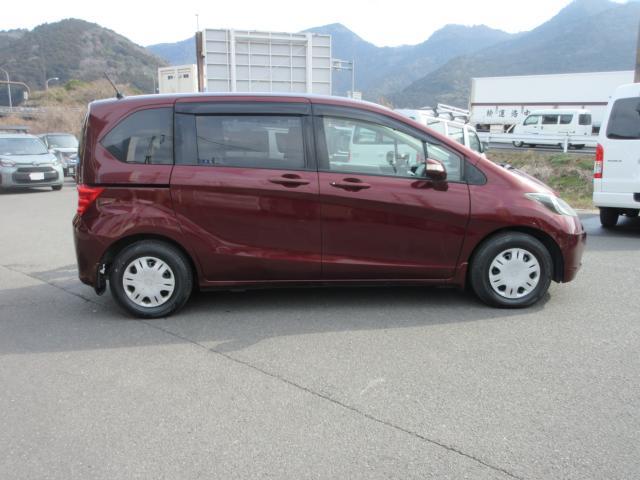 ホンダ&nbsp;フリード&nbsp;1.5 G ジャストセレクション&nbsp;&nbsp;愛媛県の詳細画像&nbsp;その4