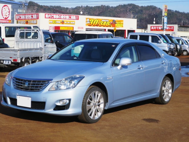 トヨタ&nbsp;クラウンハイブリッド&nbsp;&nbsp;&nbsp;山形県