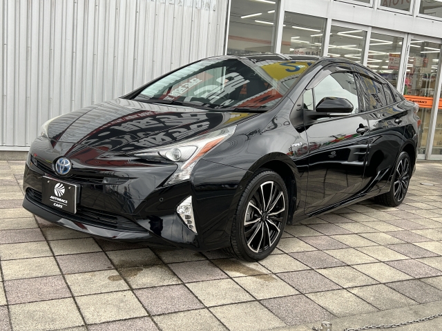 トヨタプリウス 中古車画像