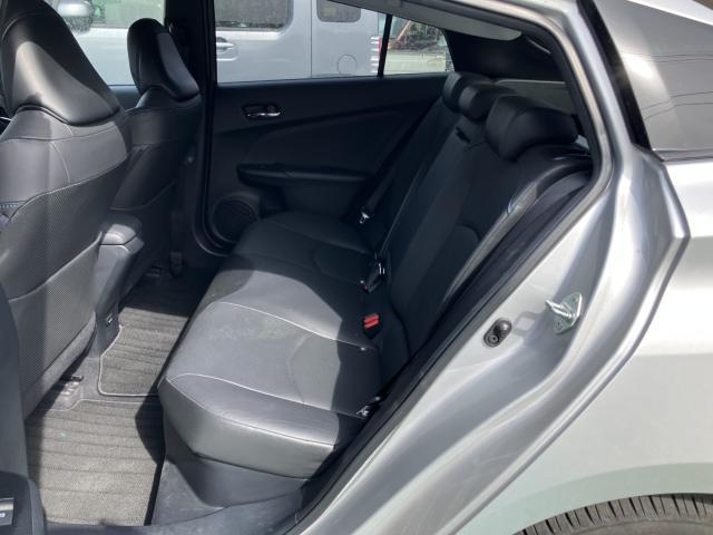 トヨタ&nbsp;プリウス&nbsp;1.8 A プレミアム ツーリングセレクション&nbsp;&nbsp;新潟県の詳細画像&nbsp;その9