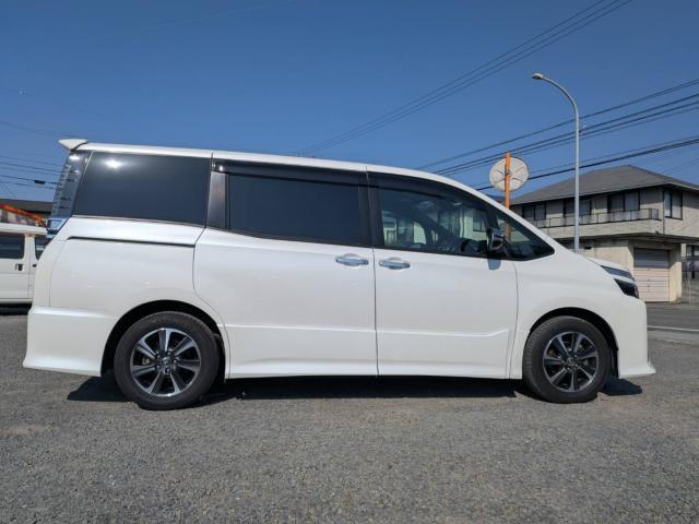 トヨタ&nbsp;ヴォクシー&nbsp;&nbsp;&nbsp;愛媛県の詳細画像&nbsp;その2