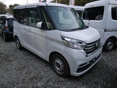 日産ルークス