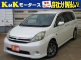 トヨタアイシス 中古車画像