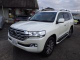 トヨタランドクルーザー200 中古車画像